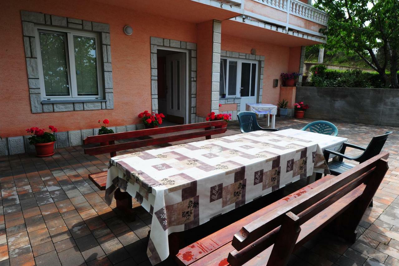 Apartmani Margeta Rab Town Exterior photo
