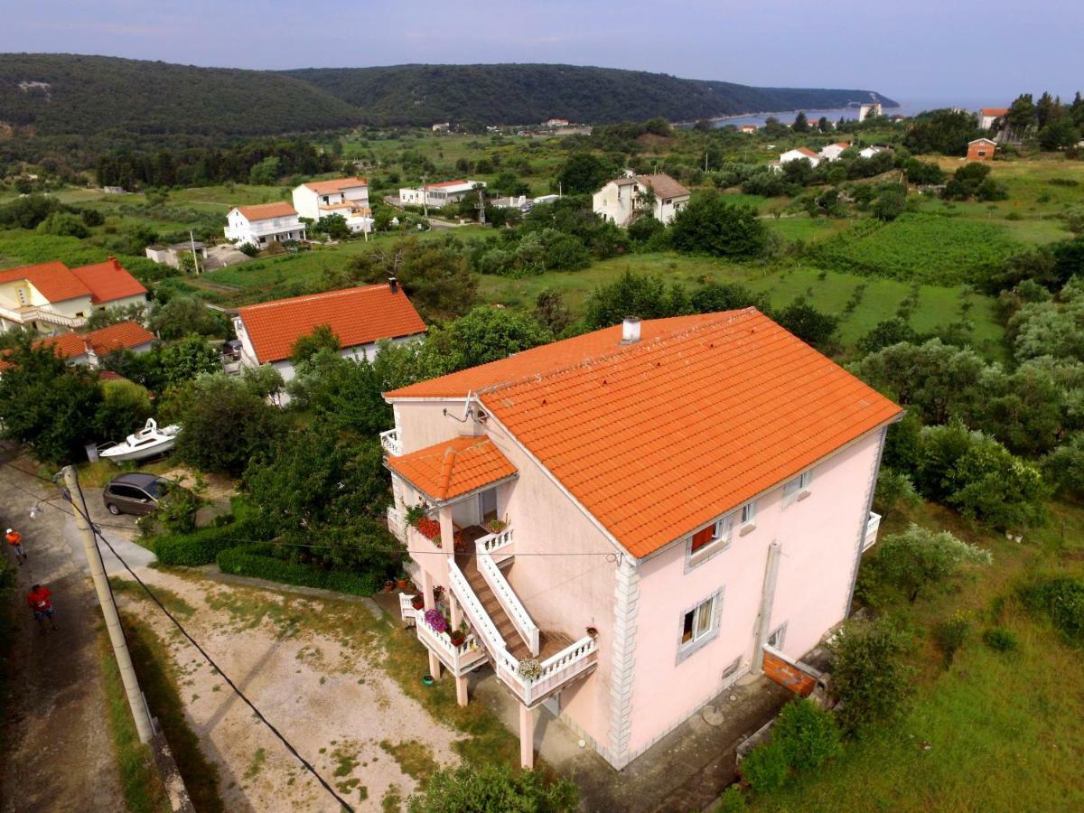 Apartmani Margeta Rab Town Exterior photo