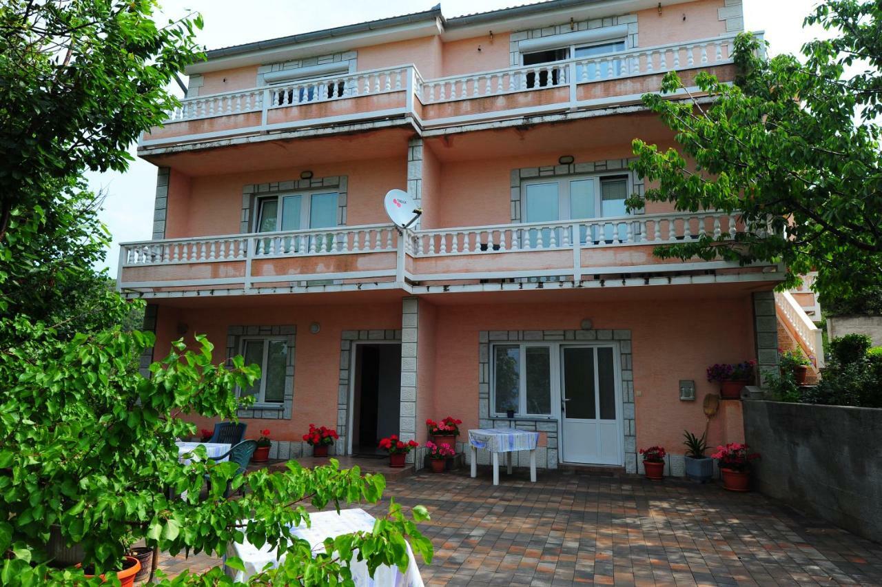Apartmani Margeta Rab Town Exterior photo